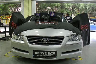 重庆丰田锐志汽车音响改装升级，车载好声音是这样改装的|重庆道声汽车音响改装